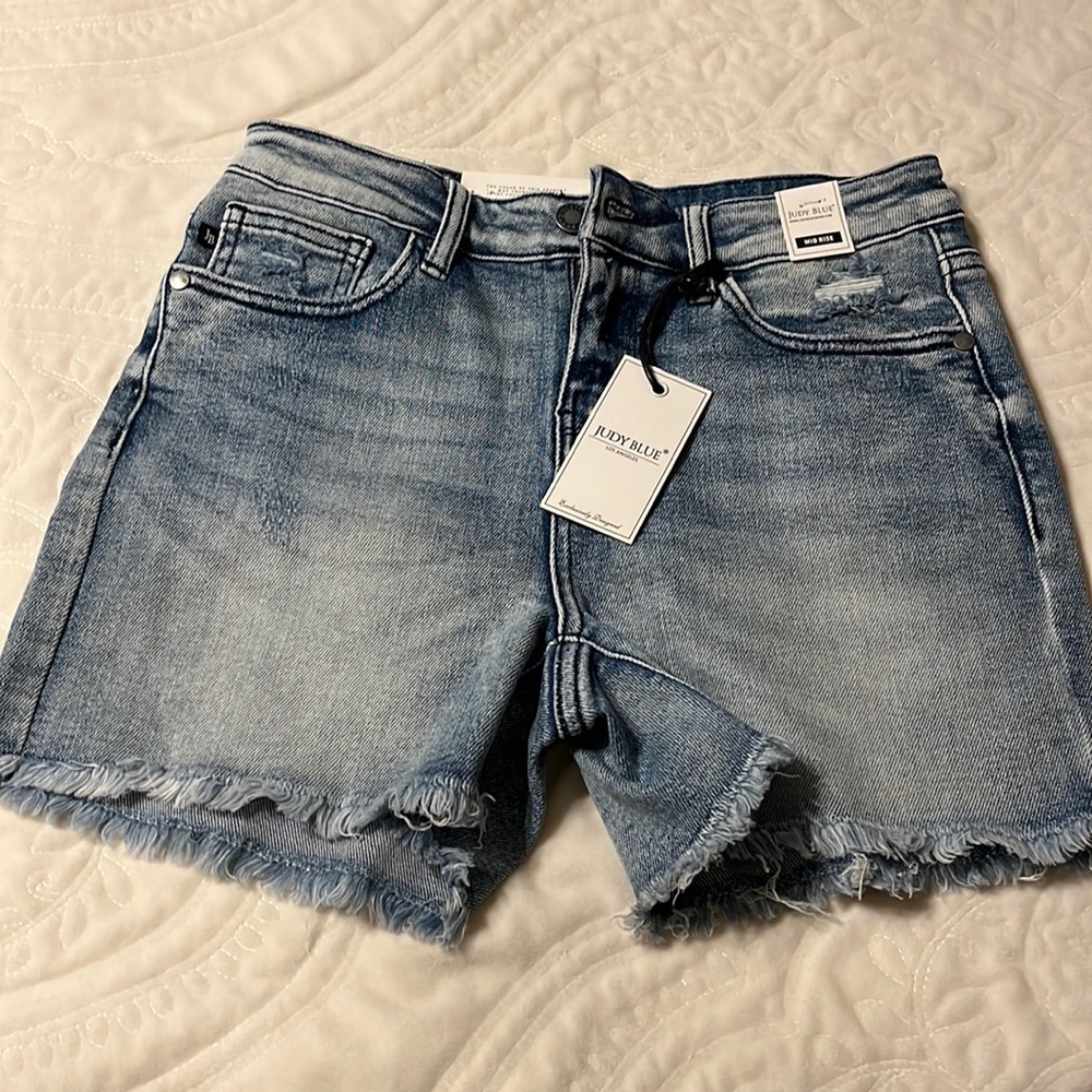 Judy Blue cut off Jean shorts
